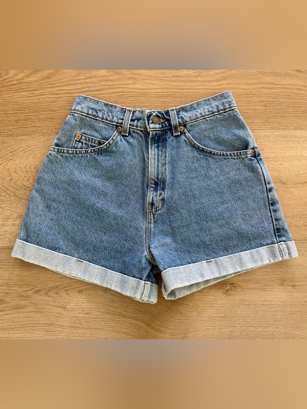 Levi’s Vintage 90s 954 High Rise Denim Mom Shorts Size 7 USA Blue